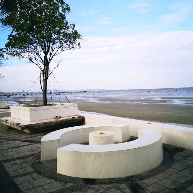 หาดวอนนภา หาดบางแสนล่าง