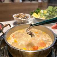 即場煮湯底 真材實料又濃郁