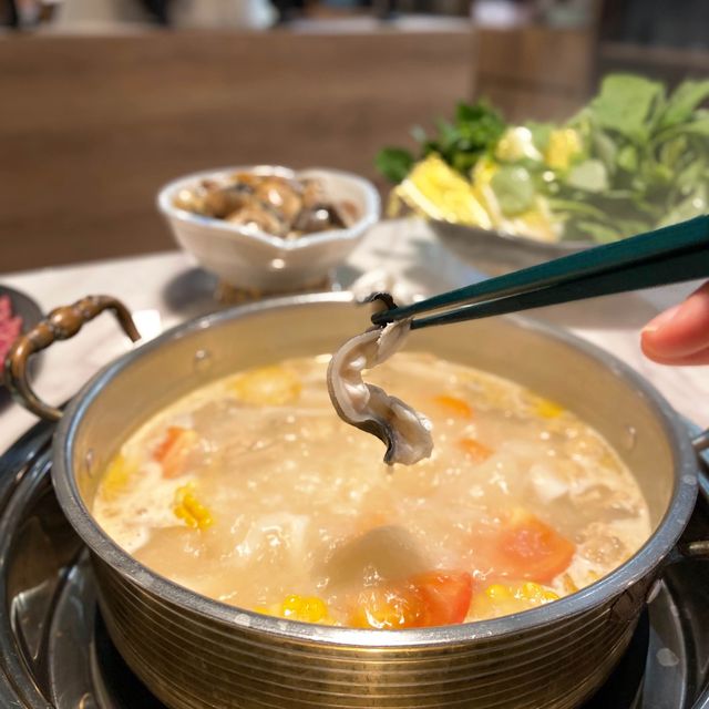 即場煮湯底 真材實料又濃郁