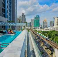 ที่พักกรุงเทพ ทำเลดี rooftop สวย
