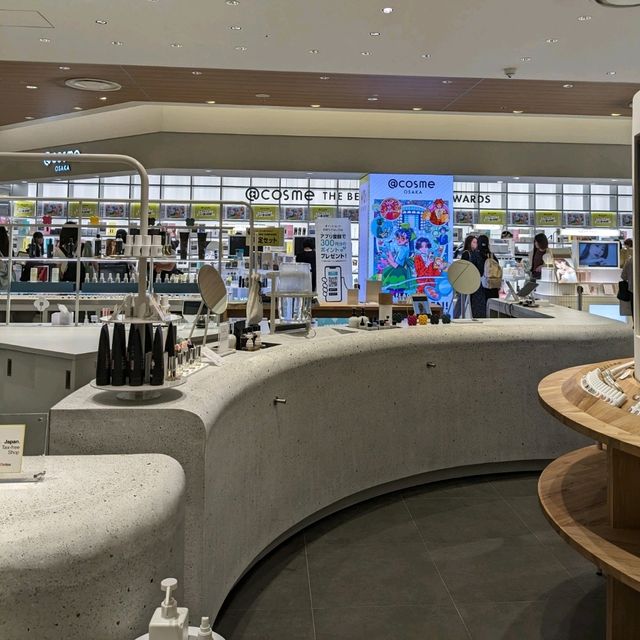 ９月１日 GRAND OPEN　@cosme OSAKA　LUCUA 1100 に行ってみた。
