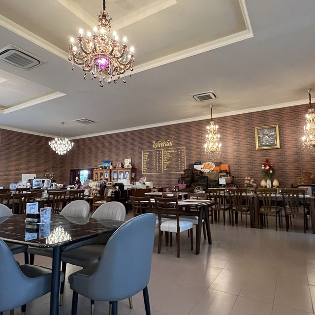 ใจดีฟาร์ม ร้านลับๆในอำเภอกาญจนดิษซ์