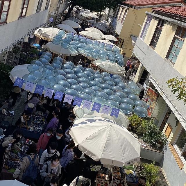 探索藝術的審計新村！🎨🏘️