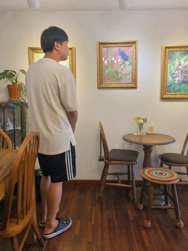 아라뱃길의 초핫플 카페 로즈스텔라 정원