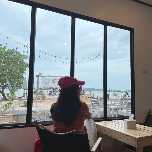 Songkhla Pier คาเฟ่สุดชิลล์ริมทะเลสาบสงขลา