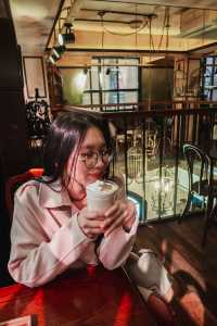 𝟗𝟒𝟑 𝐊𝐢𝐧𝐠'𝐬 𝐂𝐫𝐨𝐬𝐬 | Hongdae Korea