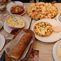 🍕PizzaHut⭐高質豐富晚市4人套餐🥂點芝扭扭芝心批😍