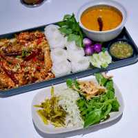 ตำนานความอร่อยคู่กรุงเทพ มายาวนานกว่า 27 ปี

ขนมจีนบางกอก