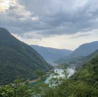 【重慶】天生三橋、仙女山：玻璃眺台、變形金剛取景、琉璃洞震撼景色，限時優惠！