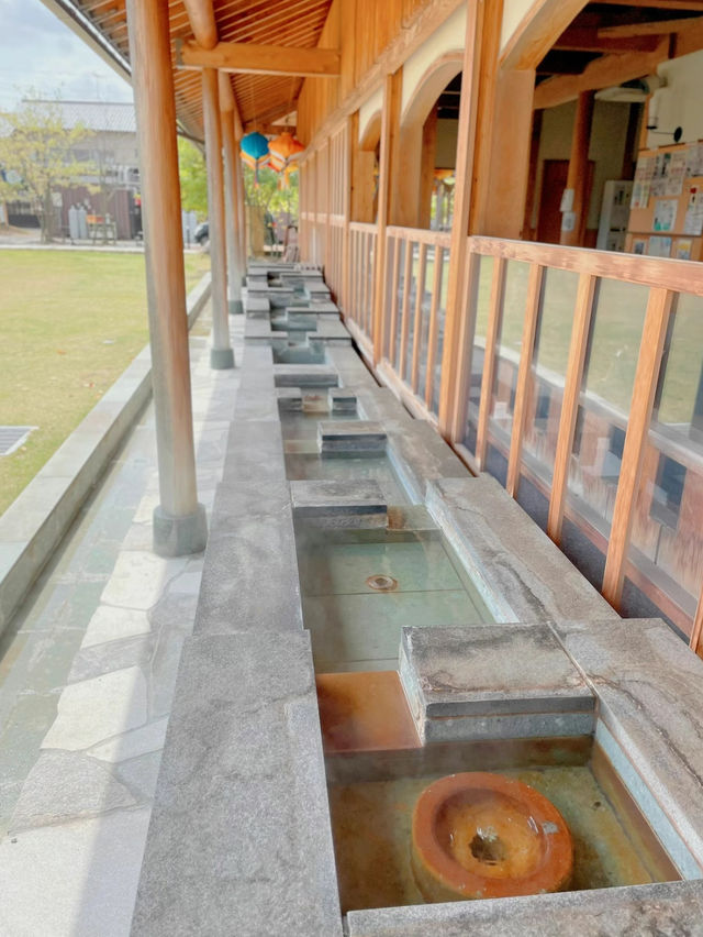 【福井】大正ロマン香る総ひのきの足湯♨️芦湯