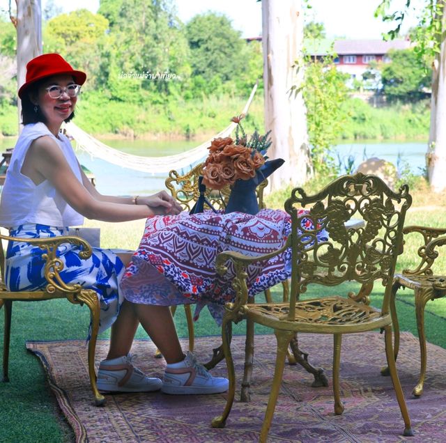 High River Cafe คาเฟ่สไตล์โบโฮ  ติดริมน้ำ