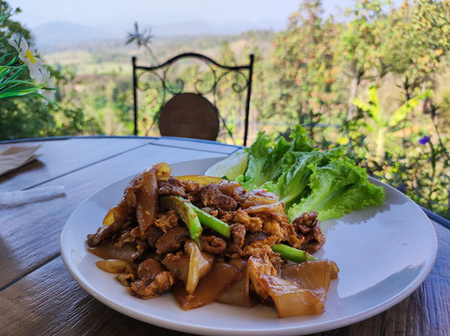คาเฟ่บนเนินเขา บรรยากาศสุดชิล ⛰️