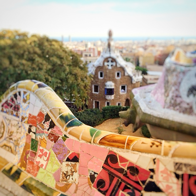 カエル　スペイン　ガウディ　グエル公園 ガウディデザインのグエル公園 | Trip.com バルセロナ