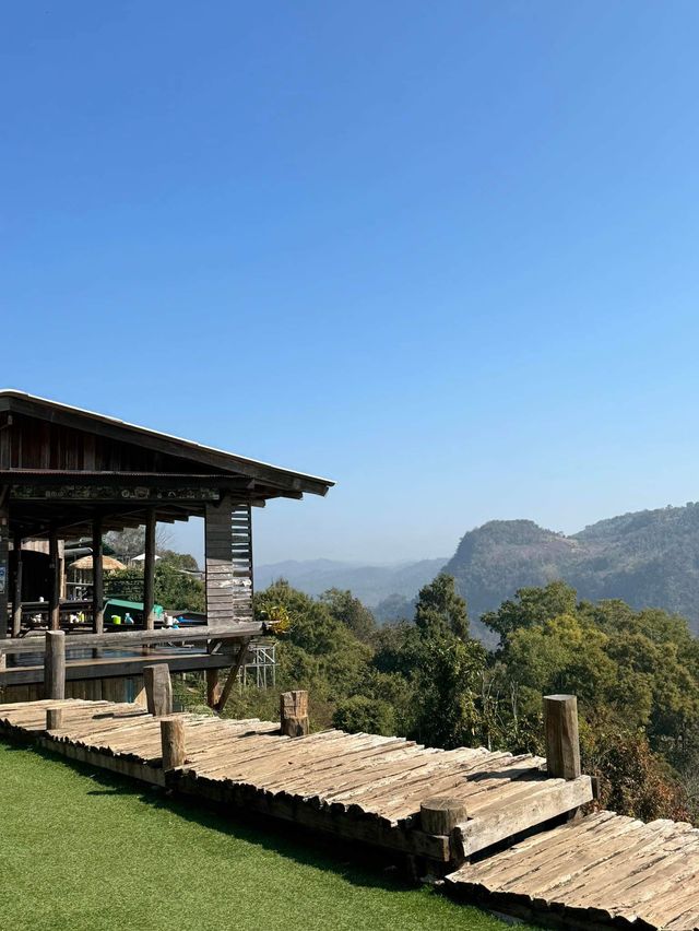 บ้านจ่าโบ่ แม่ฮ่องสอน🏞️
