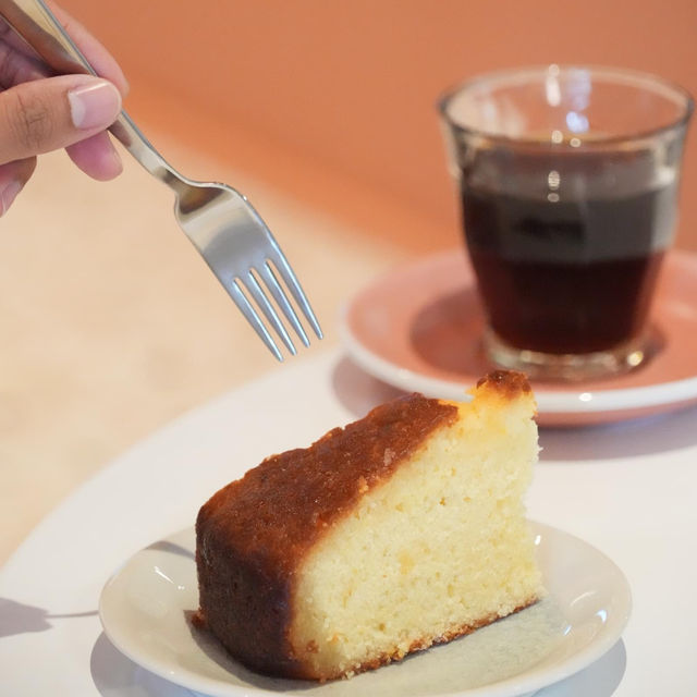 Rina Cafe ชิครีพับบลิดบางนา