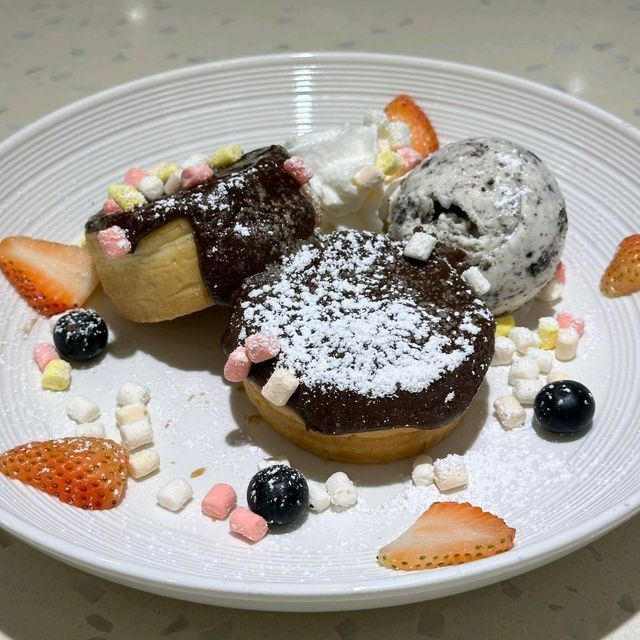Urban Cafe ：貓貓雲集 美食多樣 打卡約會一流
