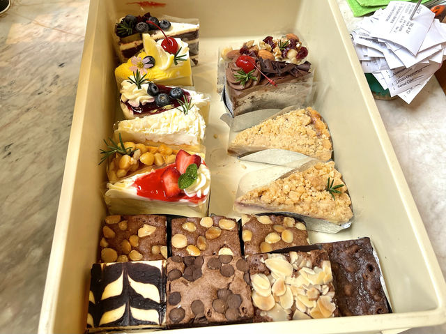 Melt In Your Mouth ร้านสวยริมแม่น้ำกก จ.เชียงราย