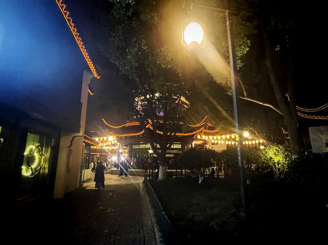 江蘇蘇州 姑蘇第一名街 七里山塘 江蘇蘇州 姑蘇第一名街 七里山塘