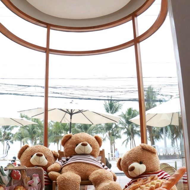 พามาเที่ยว CASA MYKA ☕️คาเฟ่ริมเลหาดดงตาล