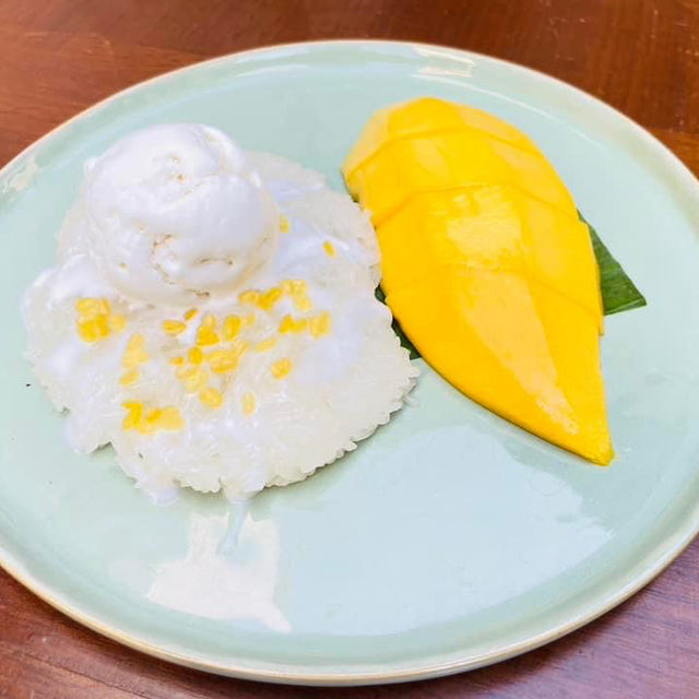 ร้านอาหารโรงแรมดัง W bkk ต้อนรับน้องหมาน้องแมว 