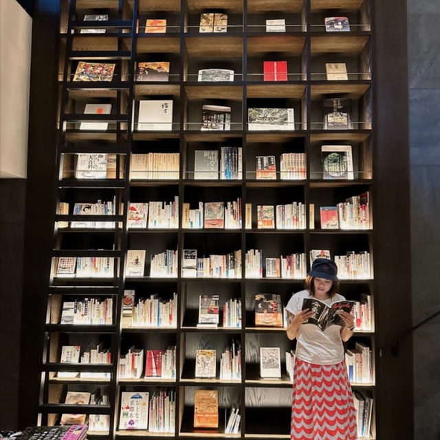 「京都酒店，住客可享用豪華套房和免費啤酒！」