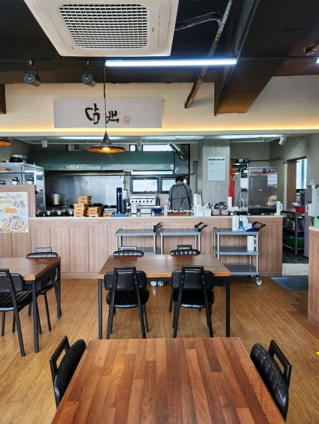 제주 갈치먹으면서 데이트하세요! 담백 함덕점