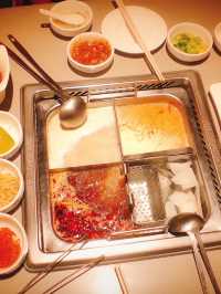 臺北萬華  火鍋店海底撈西門店 