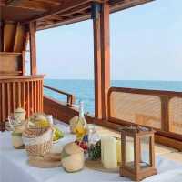 ล่องเรือดินเนอร์ที่ทะเลระยอง
