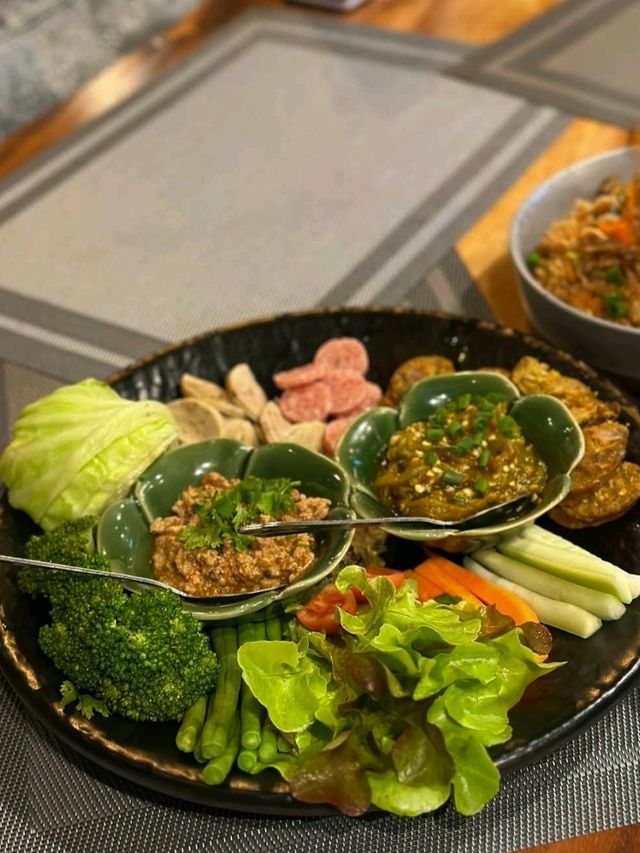 นอนใกล้ดอย คอยดูหมอกหลังฝนตก 📍ญาติกา บูทีค