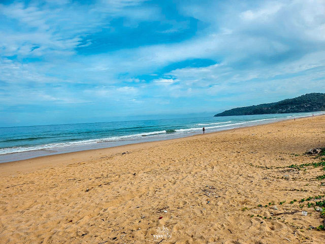 เดินเล่น หาดกะรน ยามเช้า