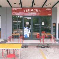 I VISITED THEIR NEWEST BRANCH LOCATED IN FRESH MARKET BINTARO