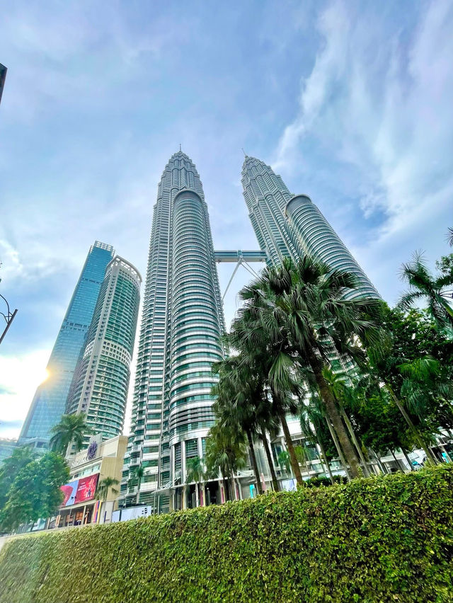 Petronas twins tower at Malaysia 🇲🇾 