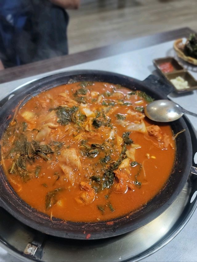 삼척 로컬맛집으로 유명한 서진닭갈비🔥
