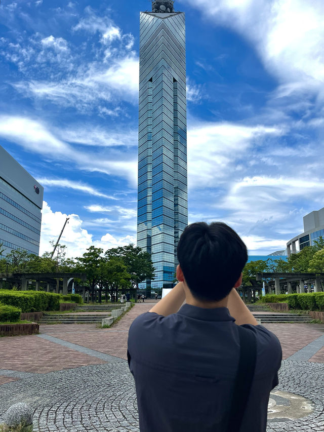 후쿠오카의 시원한 전경을 감상할 수 있는 후쿠오카 랜드마크, 후쿠오카 타워🗼