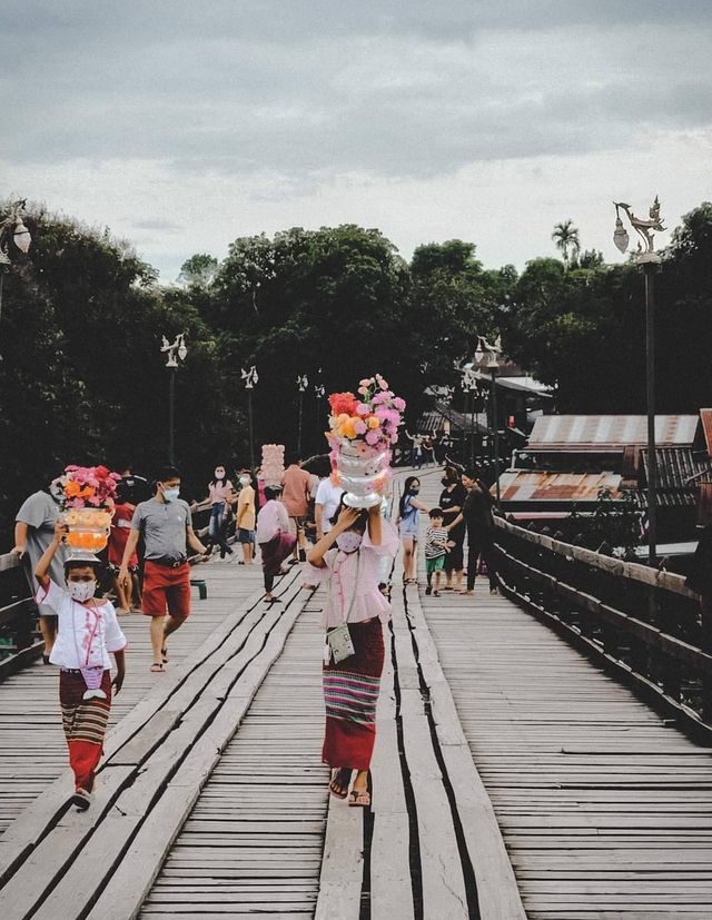 เสน่ห์ของสะพานมอญ@กาญจนบุรี