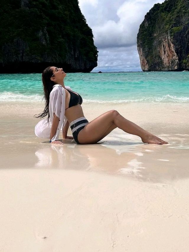 🏝️ Paradise Found: The Amazing Beauty of Phi Phi Island 🇹🇭