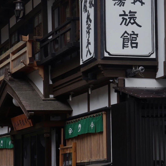 【8月好去處】銀山溫泉：懷舊日本風景，咖啡廳、美食、土產店林立