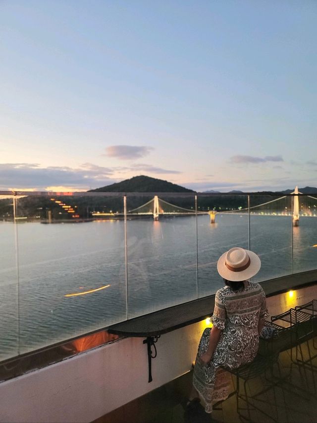 탑정호출렁다리 직관하는 감성카페🧡