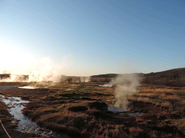 【冰島】最美麗間歇泉！不過小心熱水和蒸汽柱！