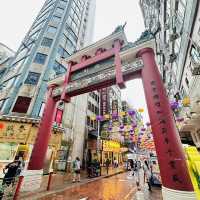 Temple Street Night Market: Hong Kong’s Cultural Heartbeat