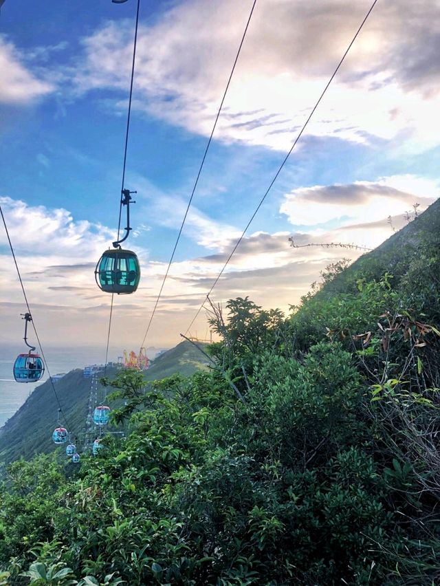 【纜車】香港沿海的登山纜車