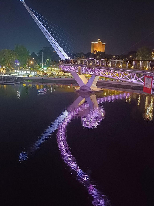 Kuching: The Charming City of Cats and Culture