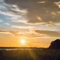"Sunset Serenity: A Memorable Evening at Pulau Bangau"