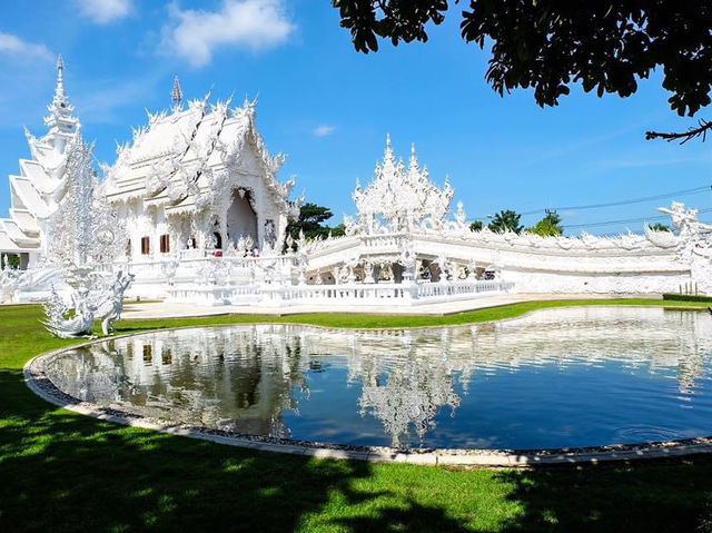วัดร่องขุน หนึ่งในแลนด์มาร์คเชียงรายที่ต้องไป
