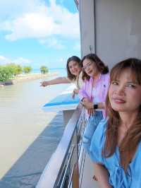 Baan Tah on the Sea ที่พักริมทะเลบางเสร่