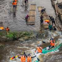 Thrills and Tradition: The Excitement of Padawan Raft Safari