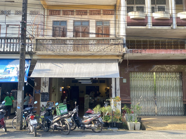 KIN PEN SUK กินเป็นสุข ร้านหมันโถวน่ารักเมืองตรัง