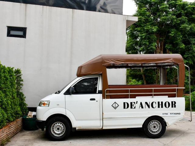 De' Anchor ที่พักสุด cute ริมทะเลบนเกาะสีชัง