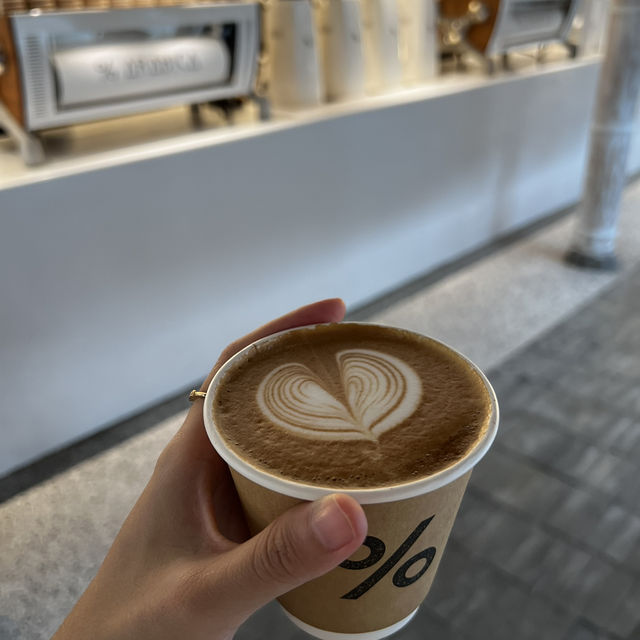 % arabica สาขาซอยแคบ- กว้าง หรือ ถนนคนเดินควานจ๋าย