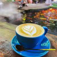 จิบกาแฟชมปลาที่ Wind Gardens 🐟